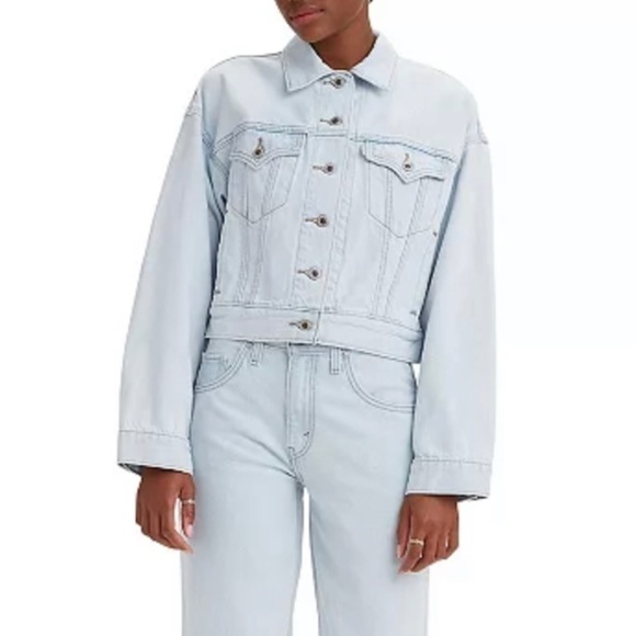 Levi's Jackets & Blazers - WOMEN'S Levi's® Silvertab™ Cropped Trucker Jean Jacket